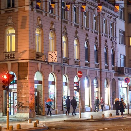 Megapolis Main Street Suites Sarajevo Bagian luar foto